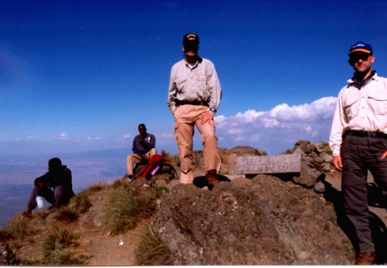 Op Little Meru Peak (4166 meter)
